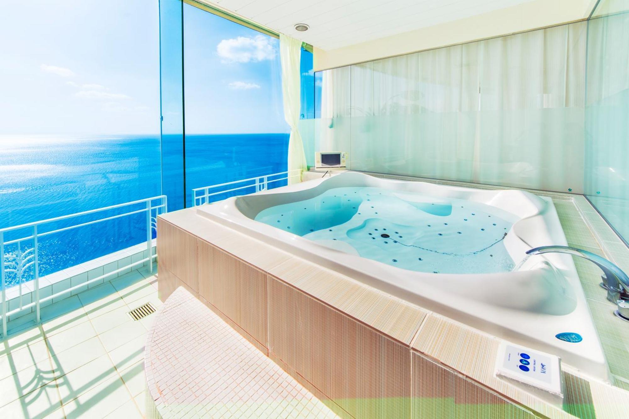 Nagasaki Chapel Coconuts Hotel ＆Resort Isahaya Экстерьер фото