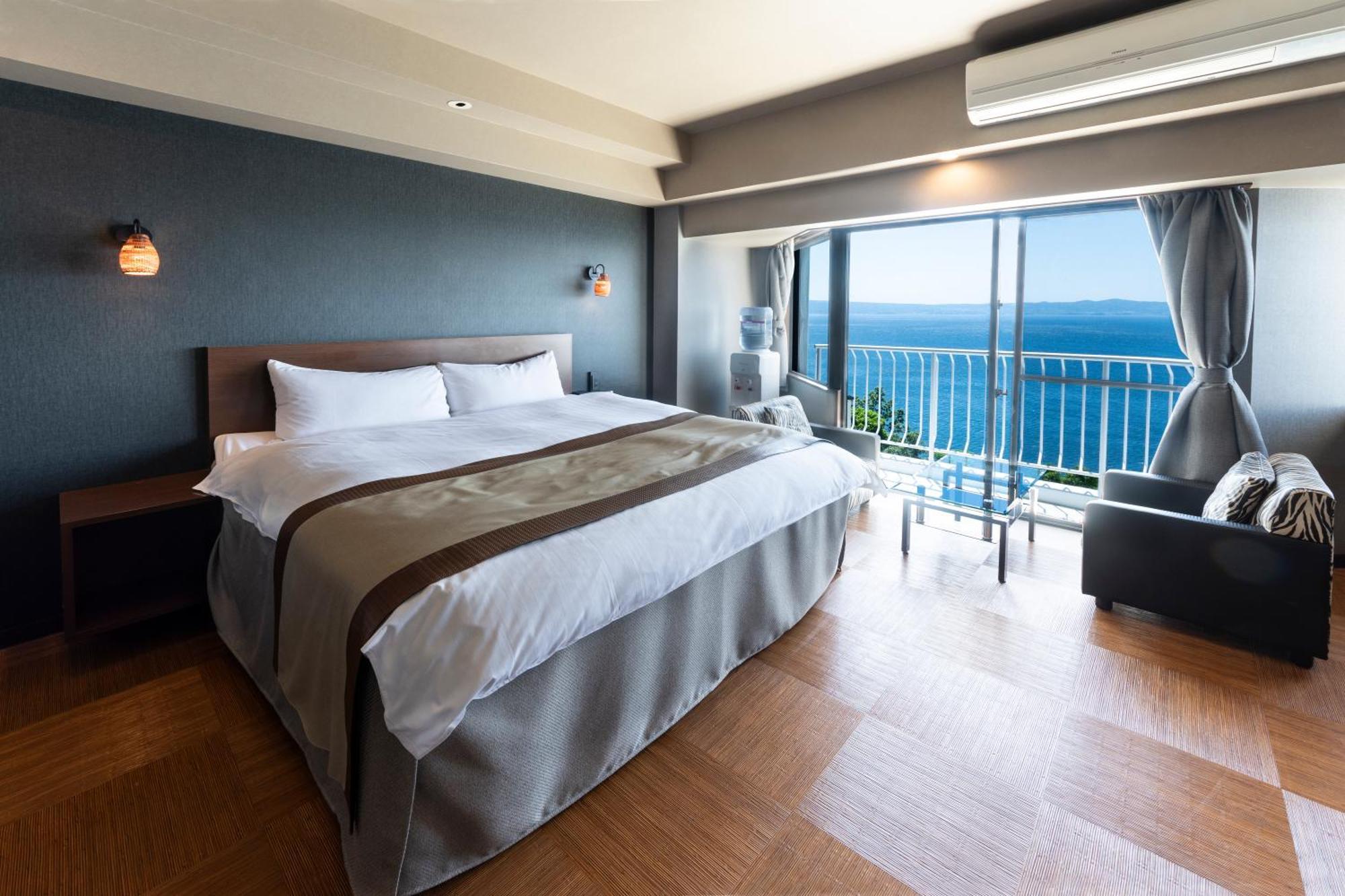 Nagasaki Chapel Coconuts Hotel ＆Resort Isahaya Экстерьер фото