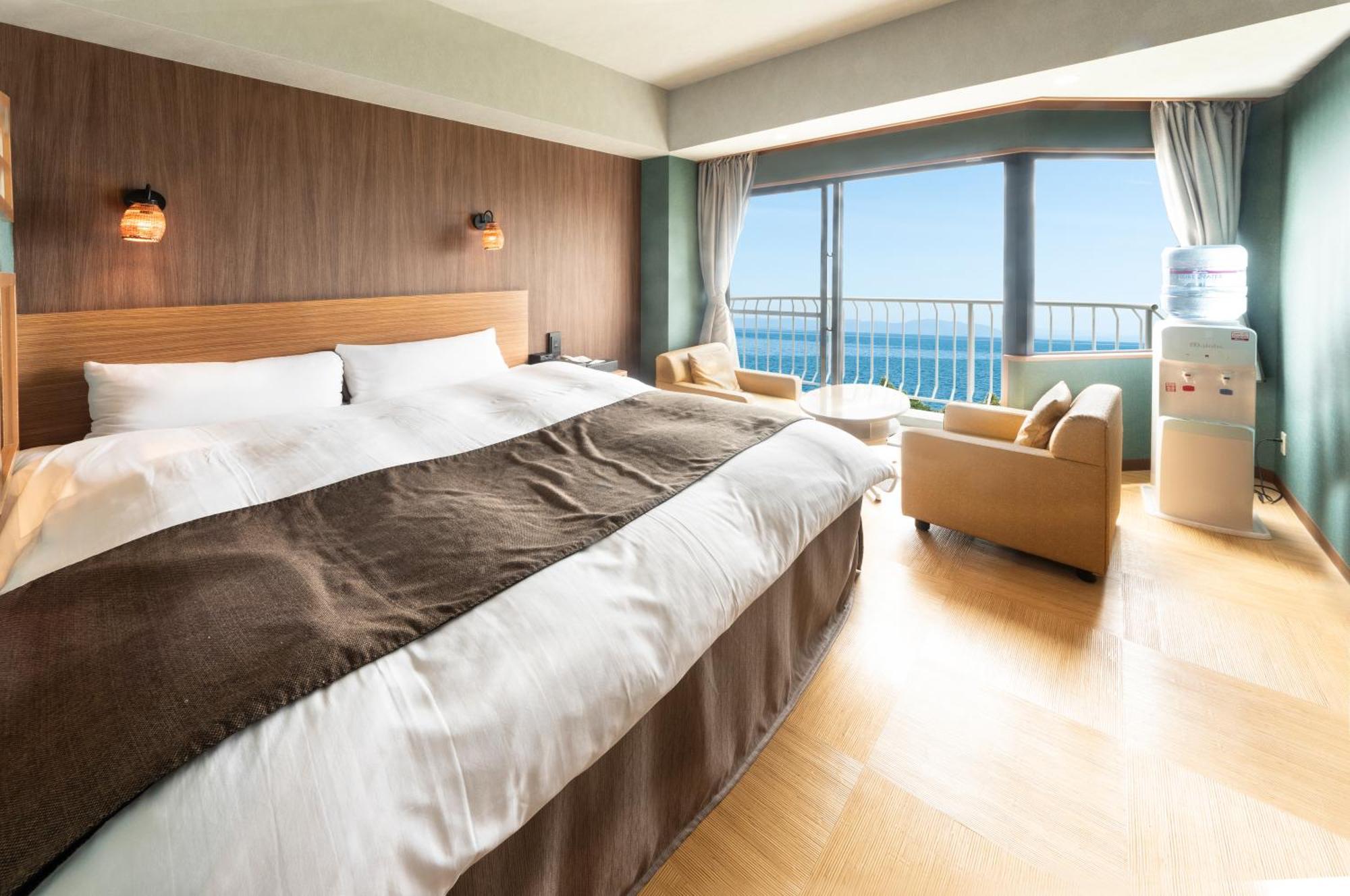 Nagasaki Chapel Coconuts Hotel ＆Resort Isahaya Экстерьер фото