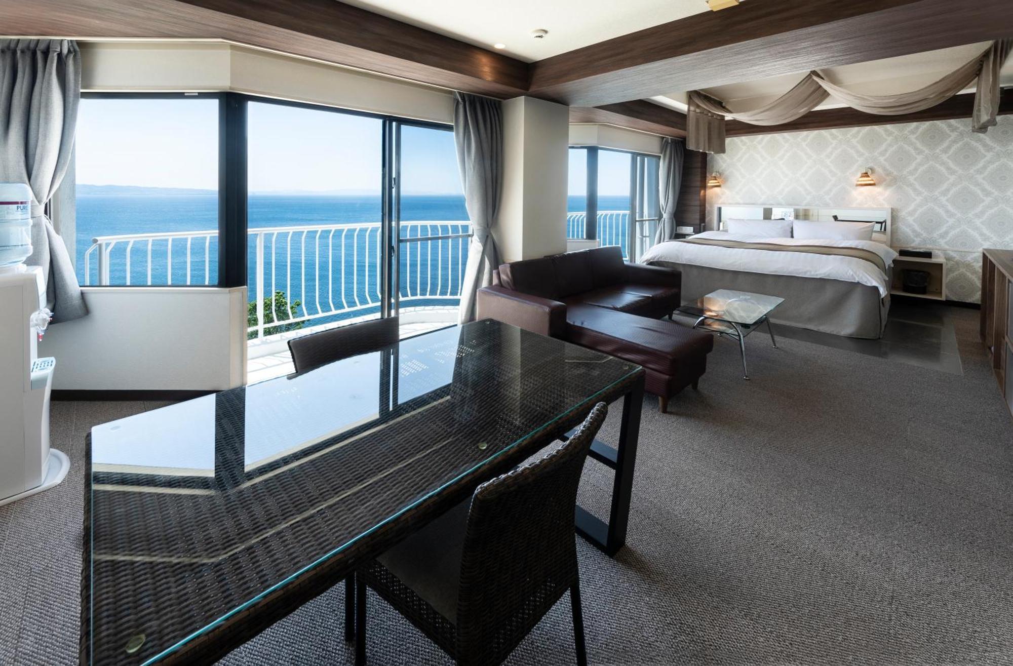 Nagasaki Chapel Coconuts Hotel ＆Resort Isahaya Экстерьер фото