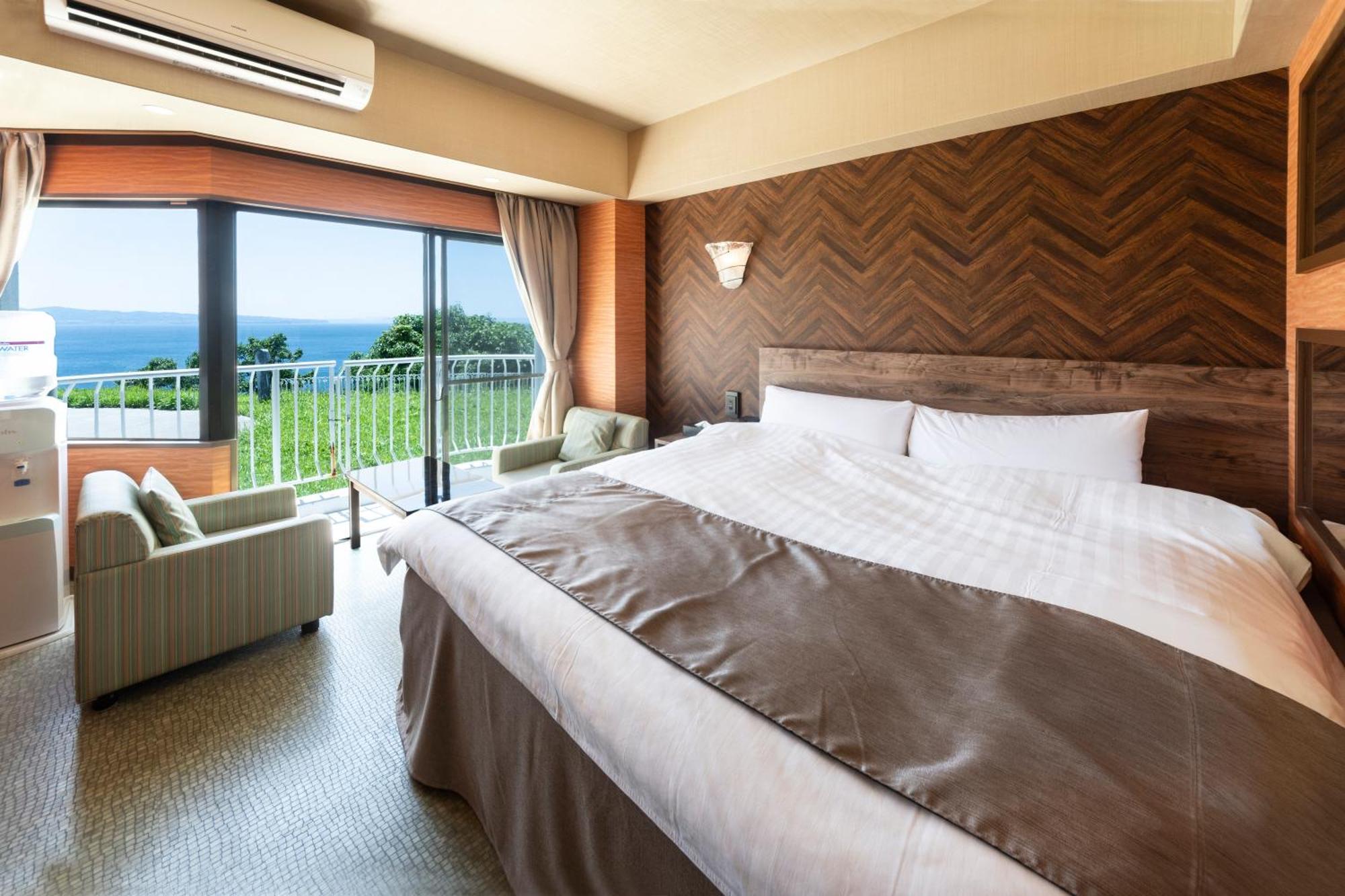 Nagasaki Chapel Coconuts Hotel ＆Resort Isahaya Экстерьер фото